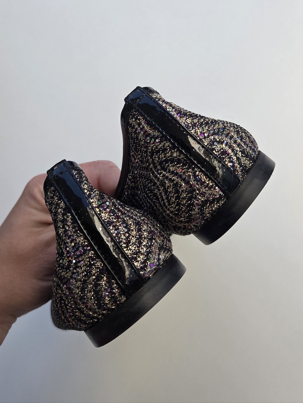 RED Valentino Black and Gold Glitter Embellished Ballet Flat - Picture 6 of 8